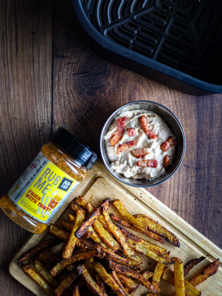 Bacon & Garlic Butter Fries with Baconnaise